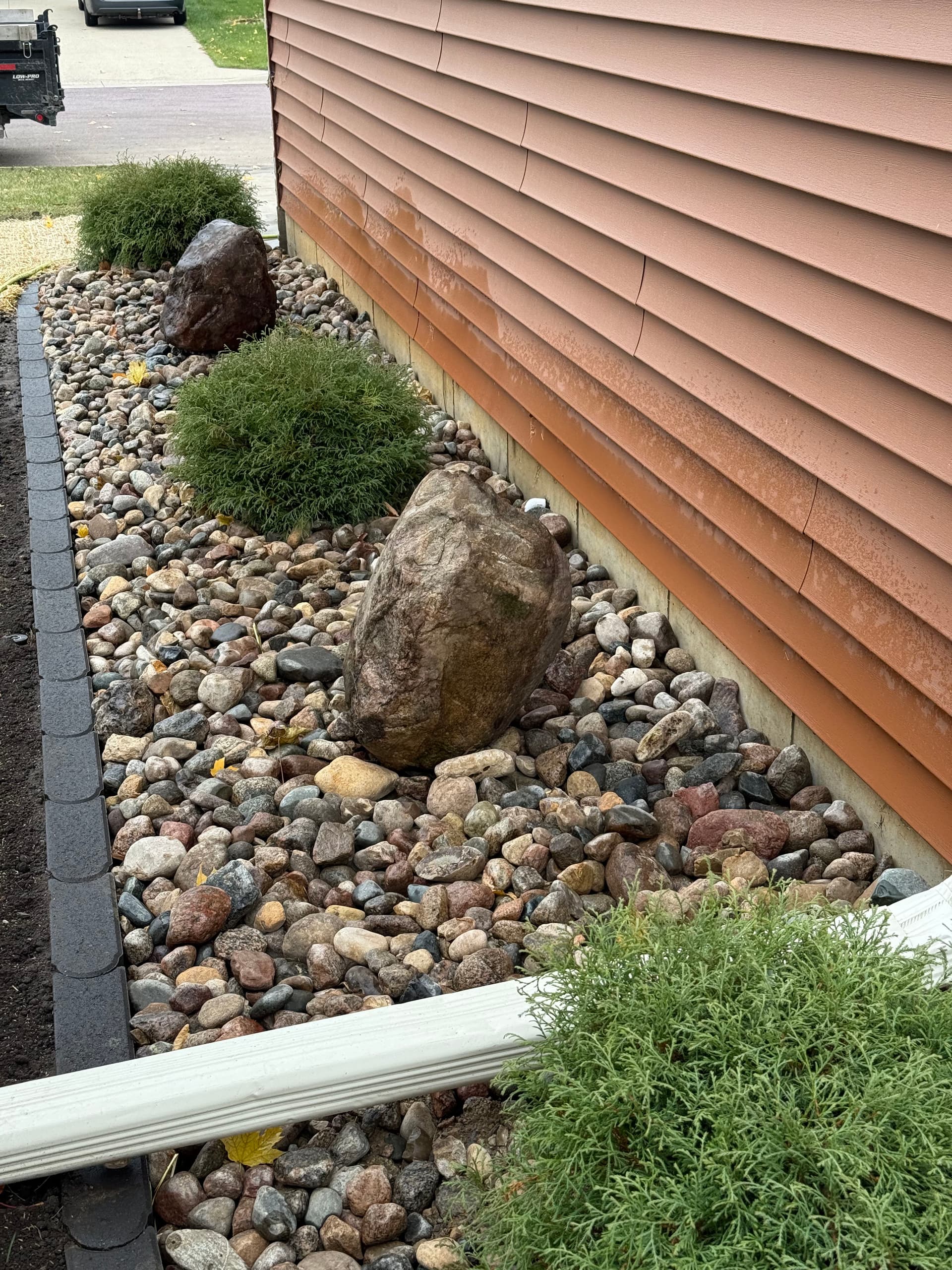 Gallery photos for Creating Stunning Outdoor Spaces with Paver Walks and Landscape Beds: Image #7